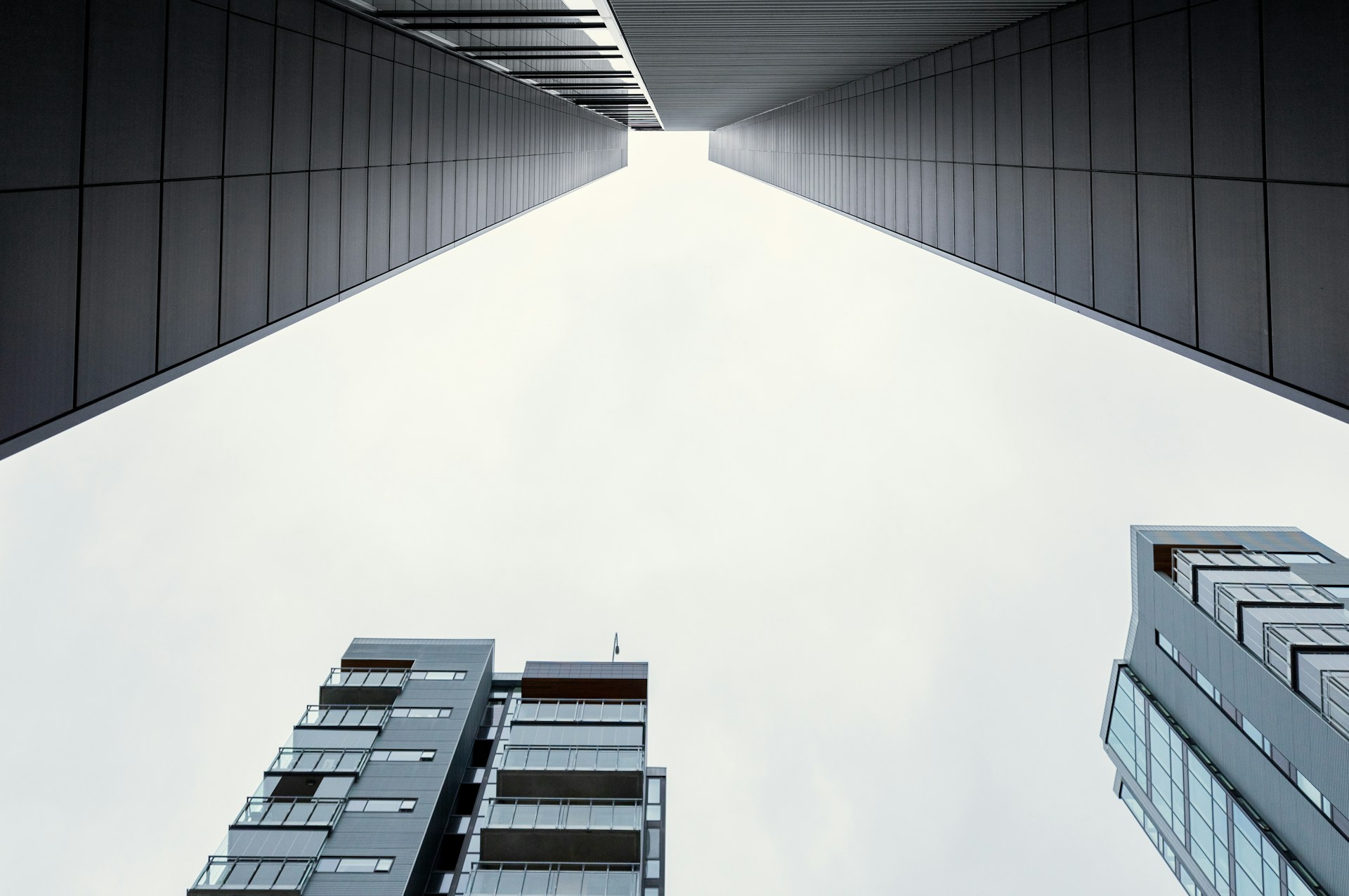 daniele-buso-hAU9QJUd8rI-unsplash